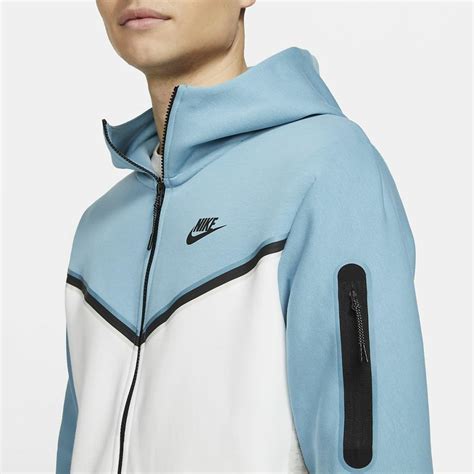 weißer nike tech fleece|Nike tech fleece blue.